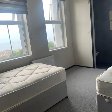 The Grey House Apartment